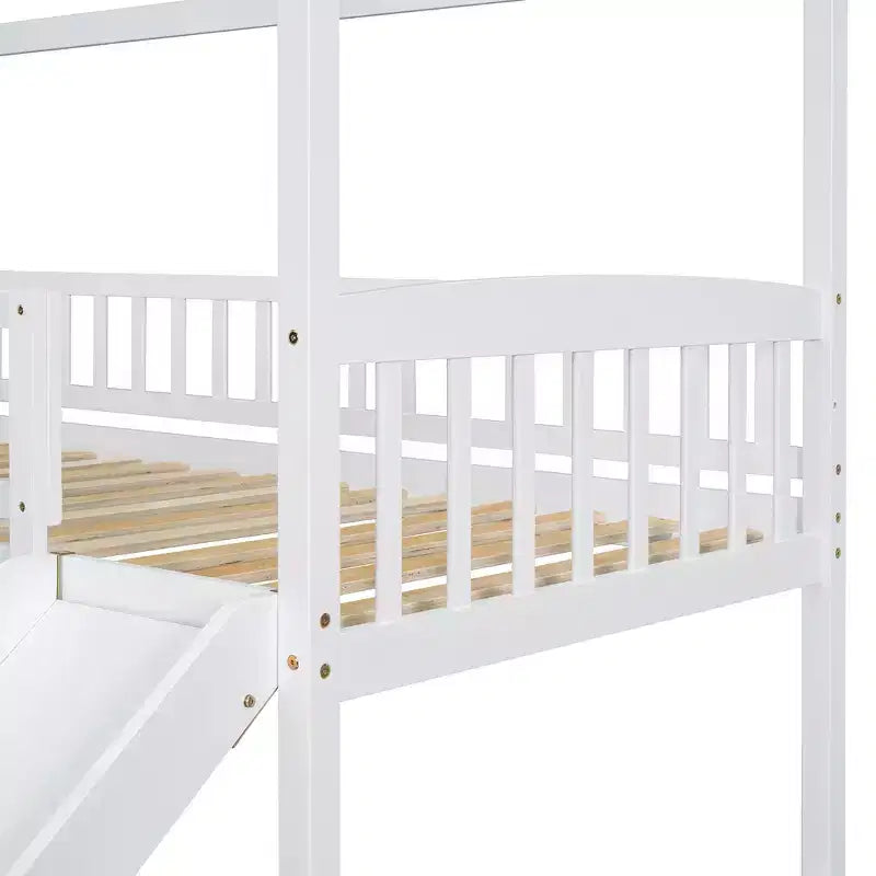 Letto a castello singolo sopra una piazza e mezza con scivolo e scale contenitore, design a casetta, pino e MDF, età 6+