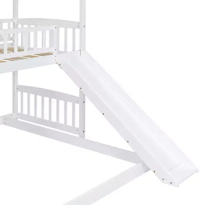 Letto a castello singolo sopra una piazza e mezza con scivolo e scale contenitore, design a casetta, pino e MDF, età 6+
